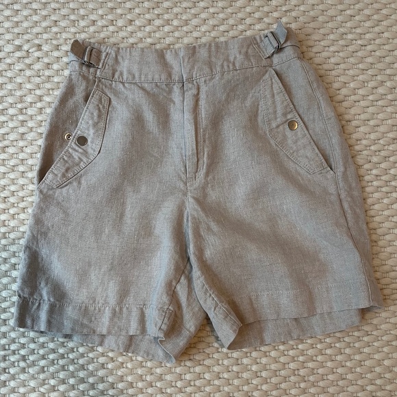 ATHLETA Womens Voyager Linen 7” Shorts Light Beige Size 2 Adjustable Pockets - Picture 2 of 8